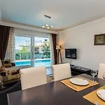 Διαμέρισμα Castle (adults Only) Αλάνια