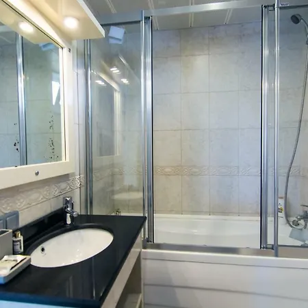 Castle (adults Only) *