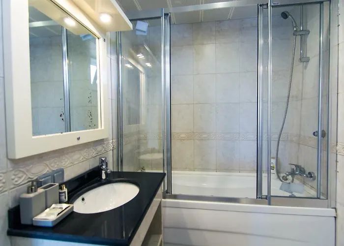 Castle (adults Only) *